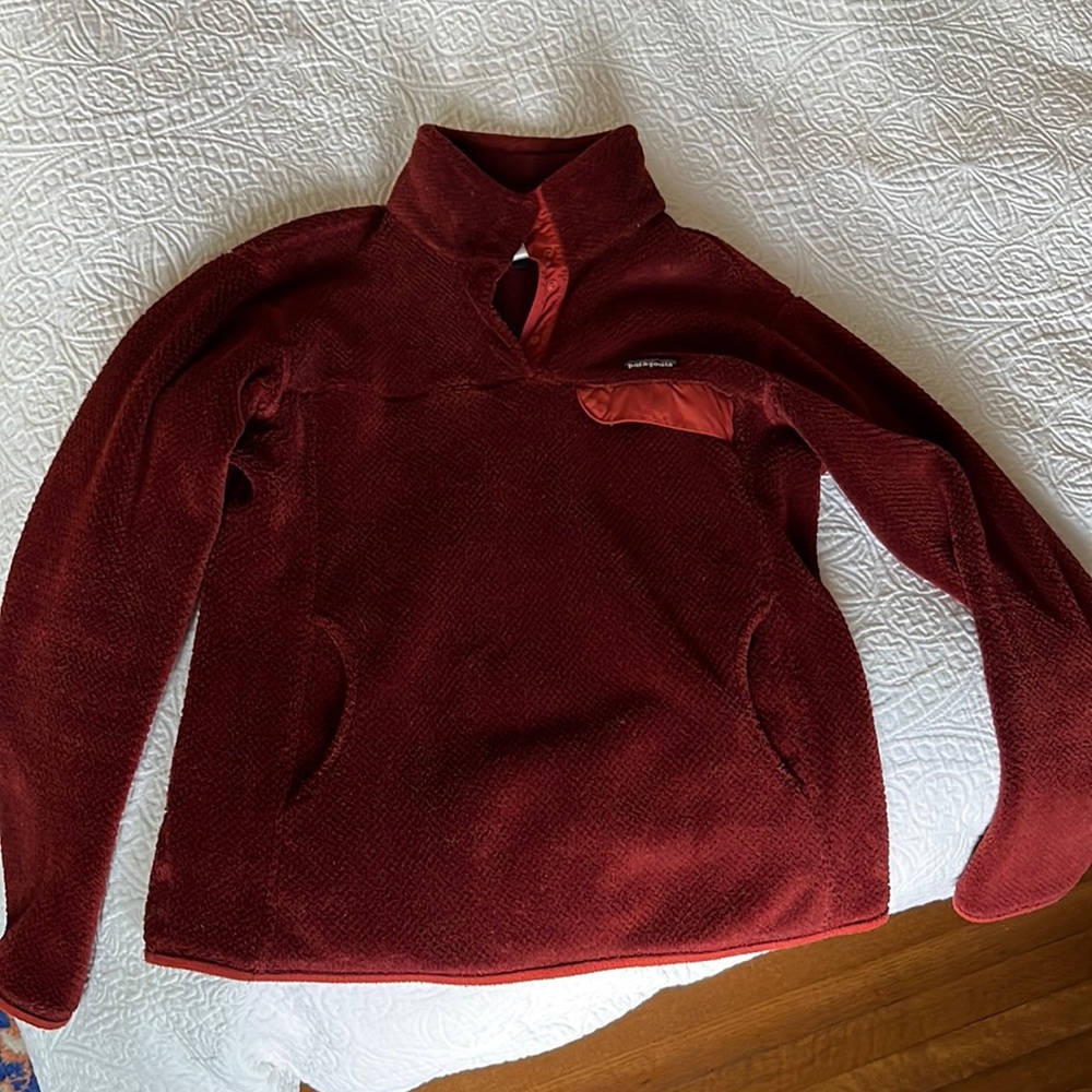 Patagonia retool dark red snap fleece